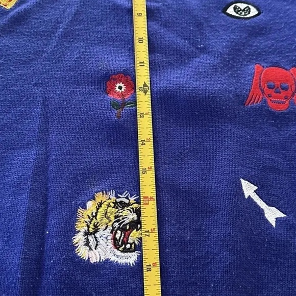Designer All Over Embroidered Patch Style Fashion Sweater Small/Medium - Picture 13 of 16